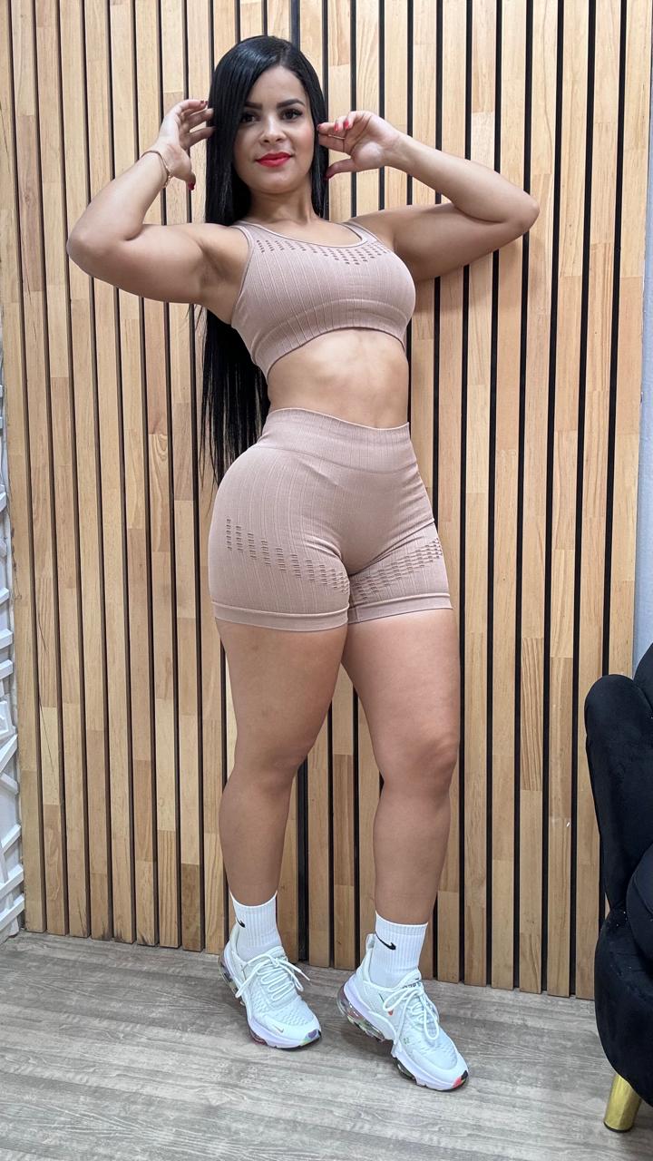 Hermoso Set de Short con Realce y Top 5024