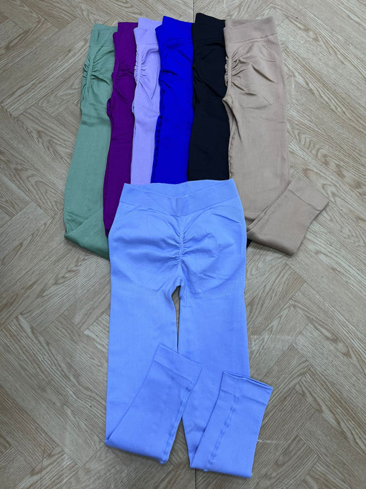 Leggins pretina corta con realce