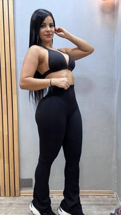 Leggins con realce, bota campana